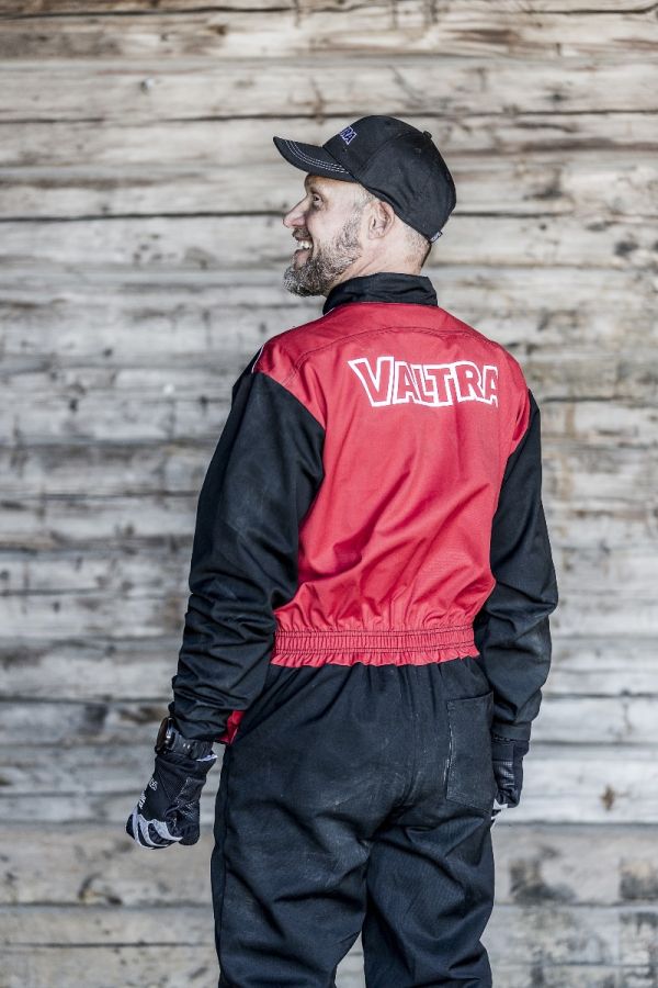 kamp Hinder inkomen VALTRA: Light and durable double-zipper overalls | Valtra