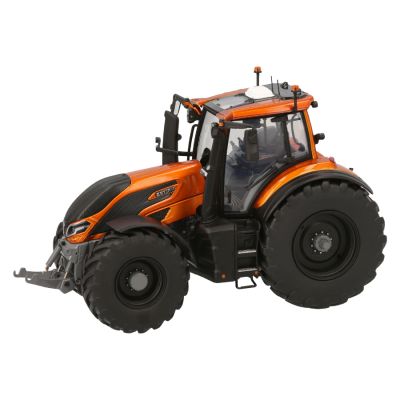 Valtra Q305 Collector’s Model in Burnt Orange