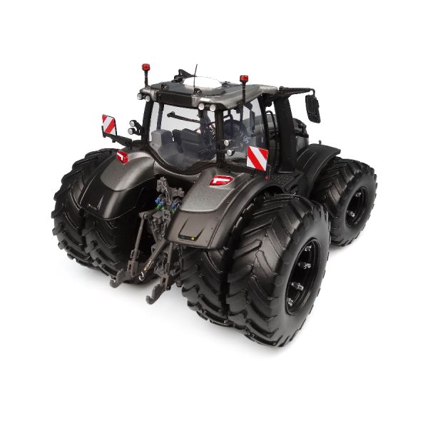 Valtra S416 – 1:32 Scale Model in Titan Grey (Limited Edition) 3 - Zoom 3