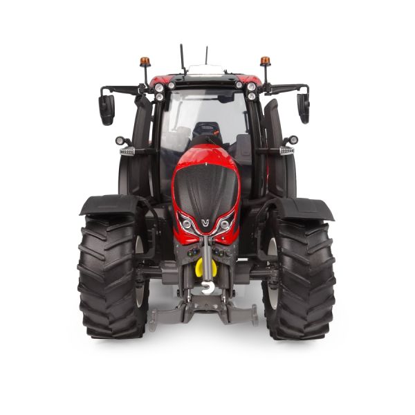 Valtra N175 Red 1:32 Scale Model 2 - Zoom 4