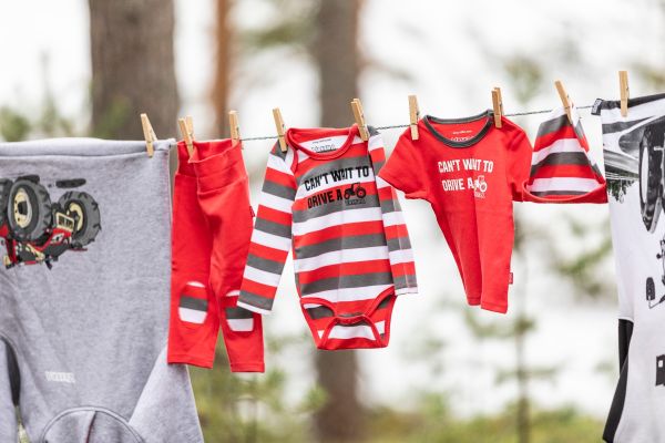Modstander Ældre borgere over VALTRA: Charming gift set of cotton baby clothes | Valtra
